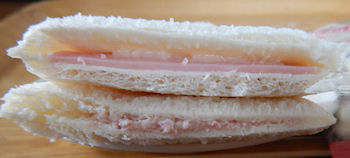 �n���}��